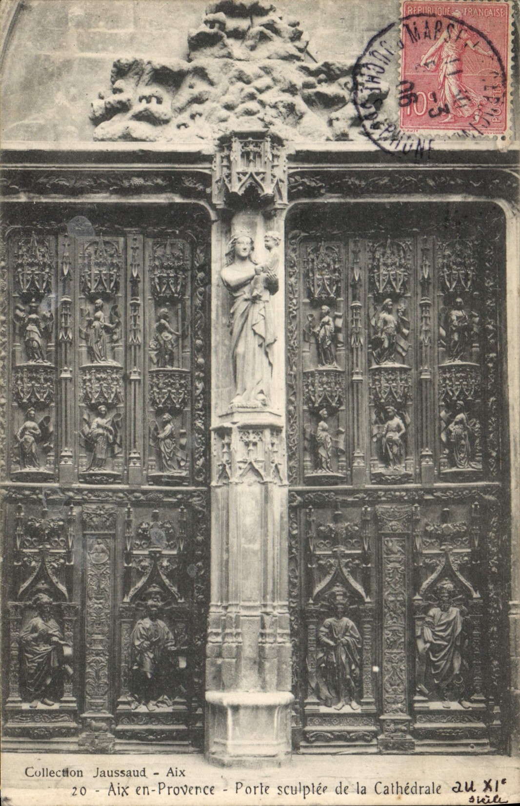 CPA Aix en Provence Porte Sculptee de la Cathedrale 