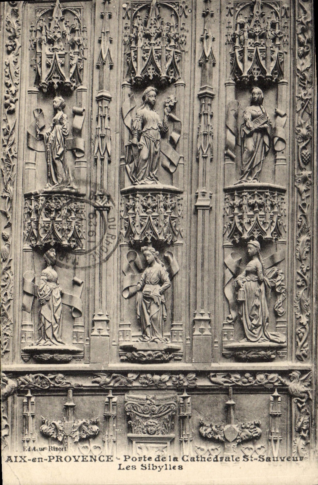 CPA Aix en Provence Porte de la Cathedrale St Sauveur les Sibylles 