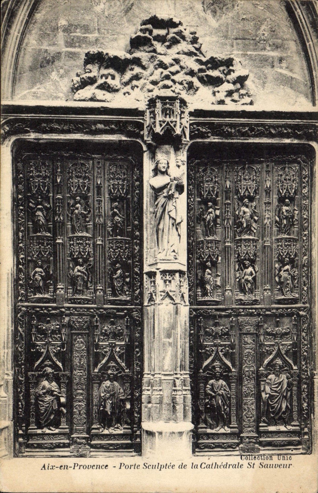 CPA Aix en Provence Porte Sculptee de la Cathedrale Saint Sauveur 
