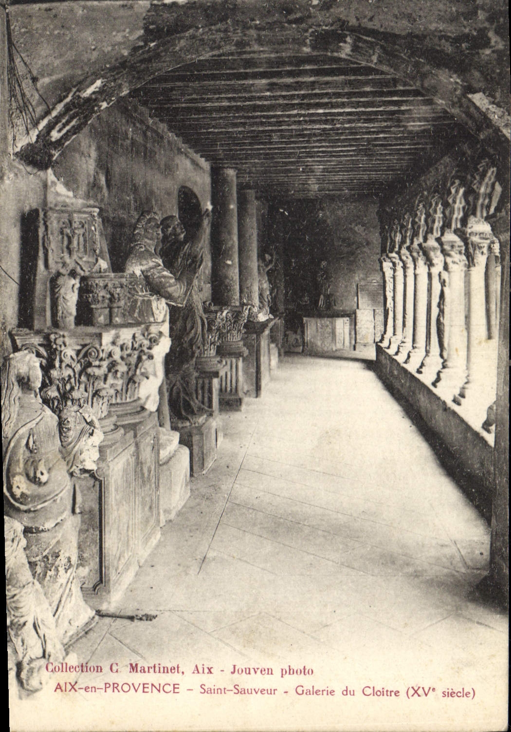 CPA Aix en Provence Saint Sauveur Galerie du Cloitre XV siecle 