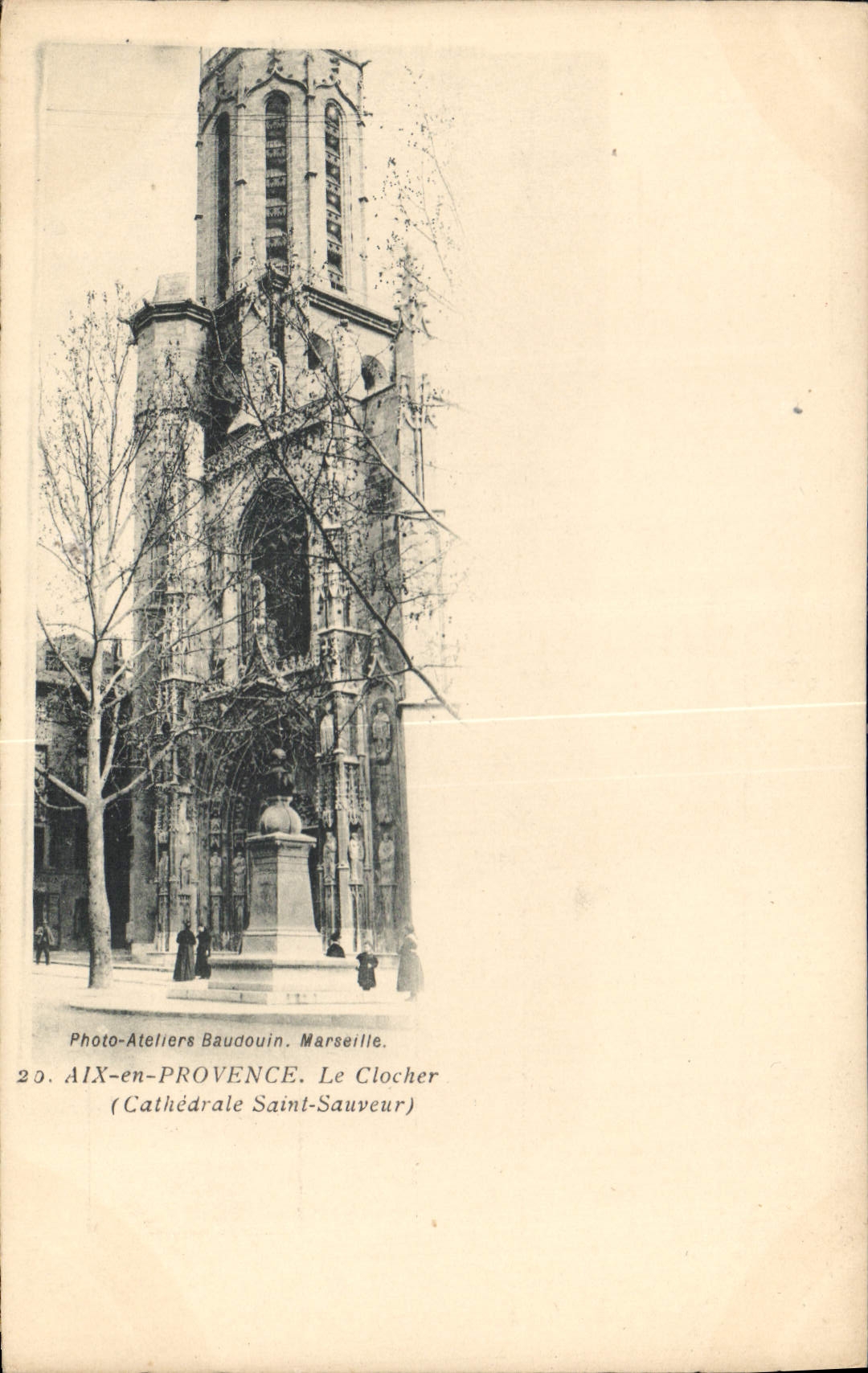 CPA Aix en Provence le Clocher Cathedrale Saint Sauveur 