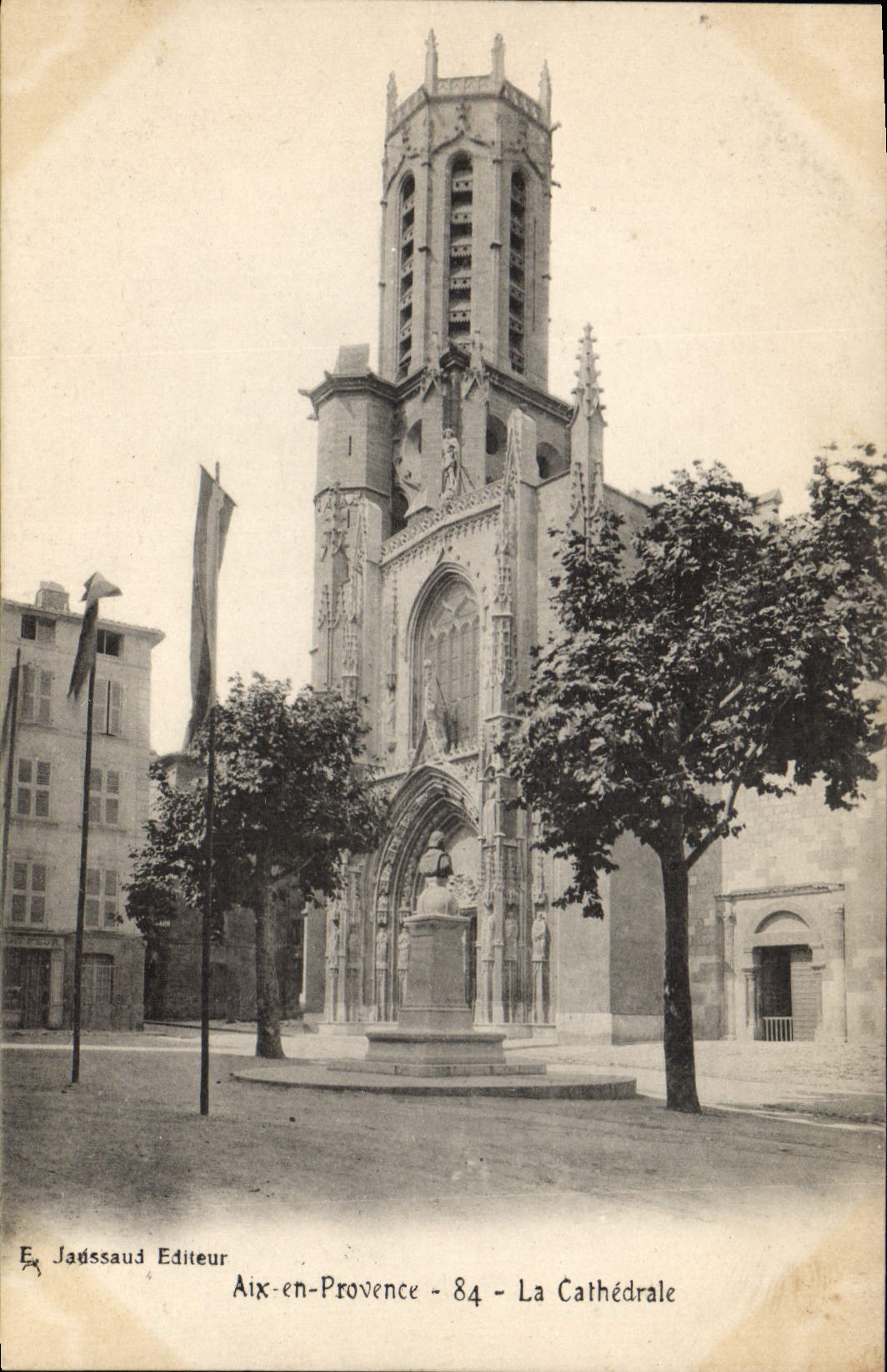CPA Aix en Provence la Cathedrale 