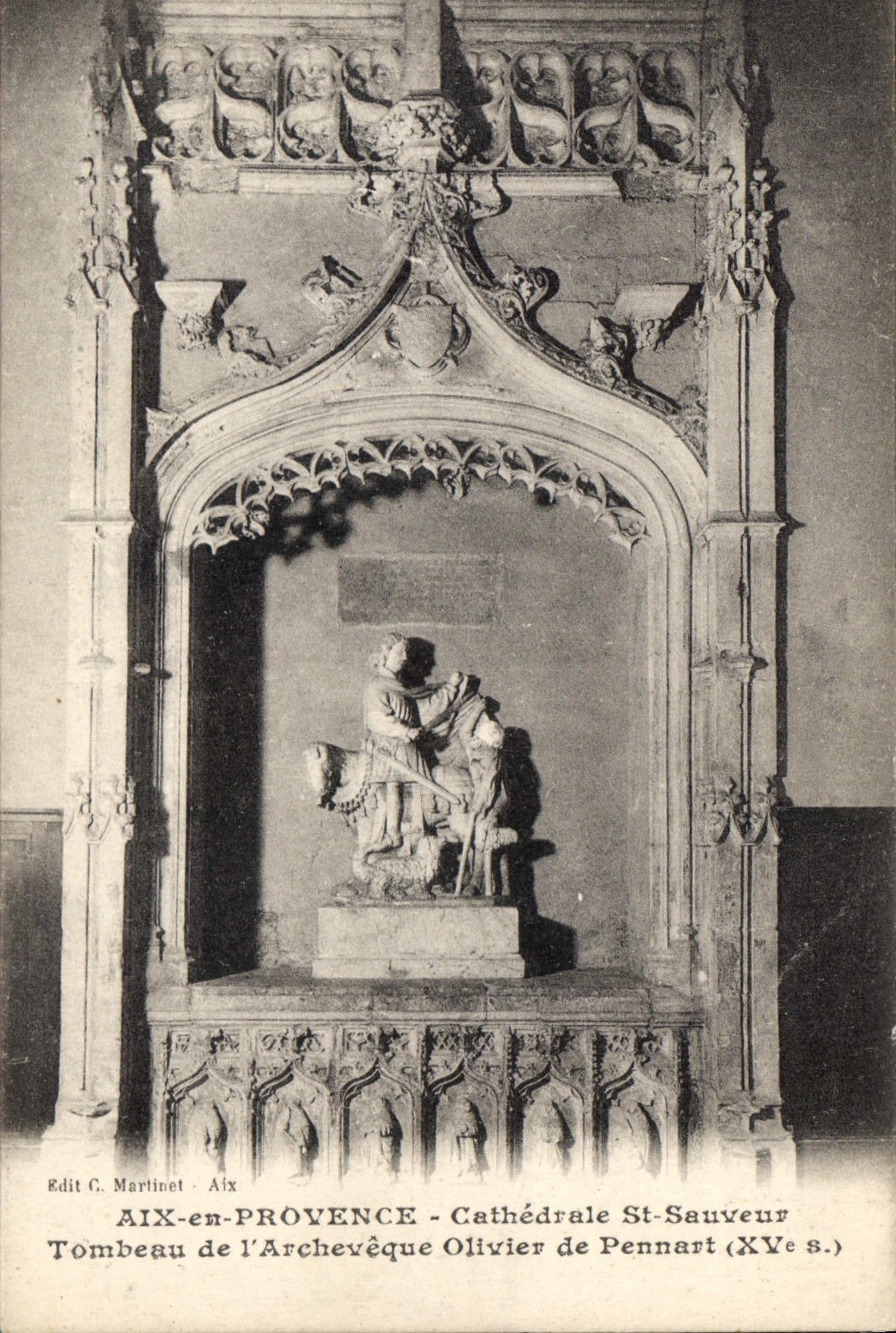 CPA Aix en Provence Cathedrale St Sauveur Tombeau de l'Archeveque Olivier de Pennart XV S