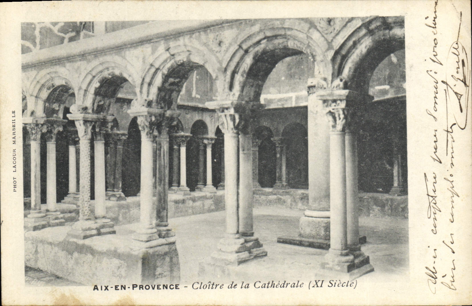 CPA Aix en Provence Cloitre de la Cathedrale XI siecle 