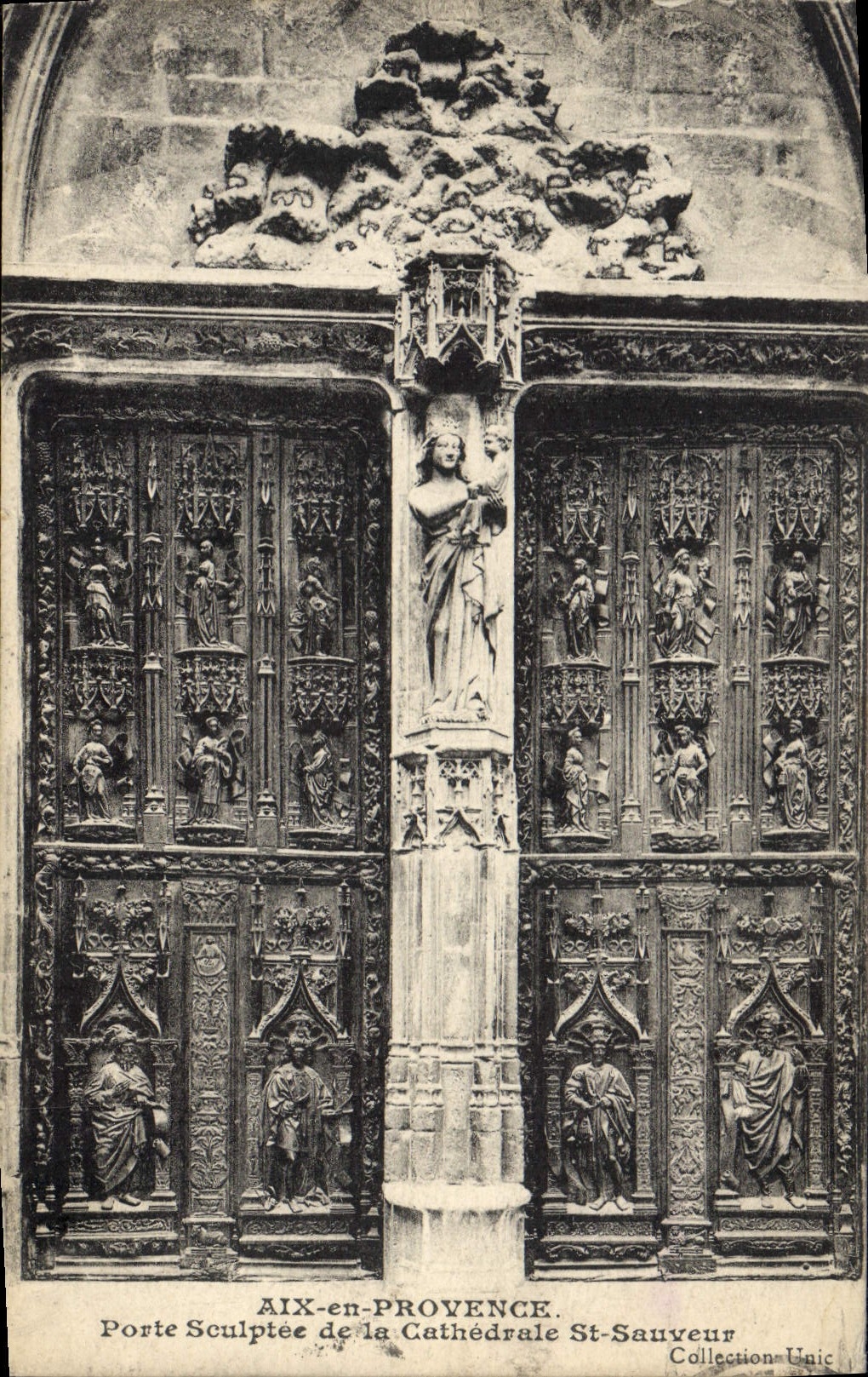 CPA Aix en Provence Porte Sculptee de la Cathedrale St Sauveur 