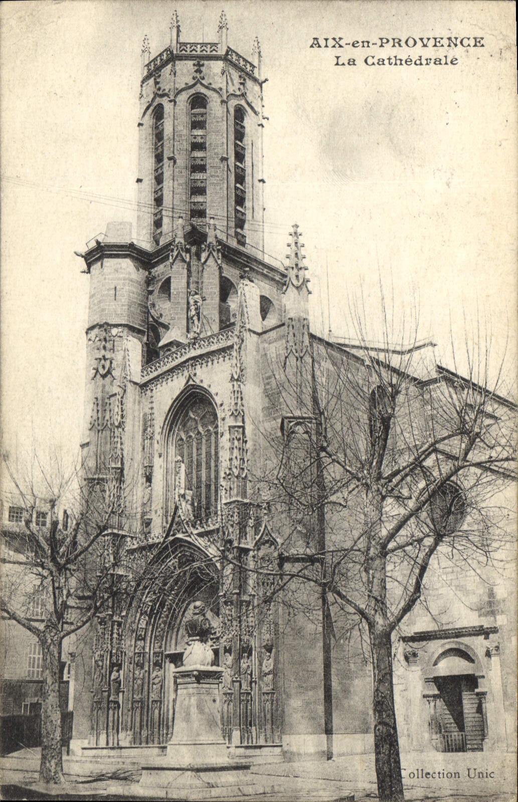 CPA Aix en Provence la Cathedrale 
