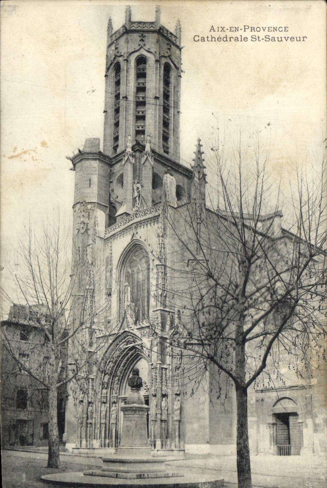 CPA Aix en Provence Cathedrale St Sauveur 