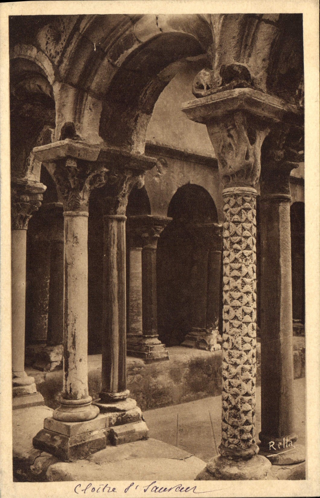 CPA Aix en Provence Cloitre de la Cathedrale Saint Sauveur 