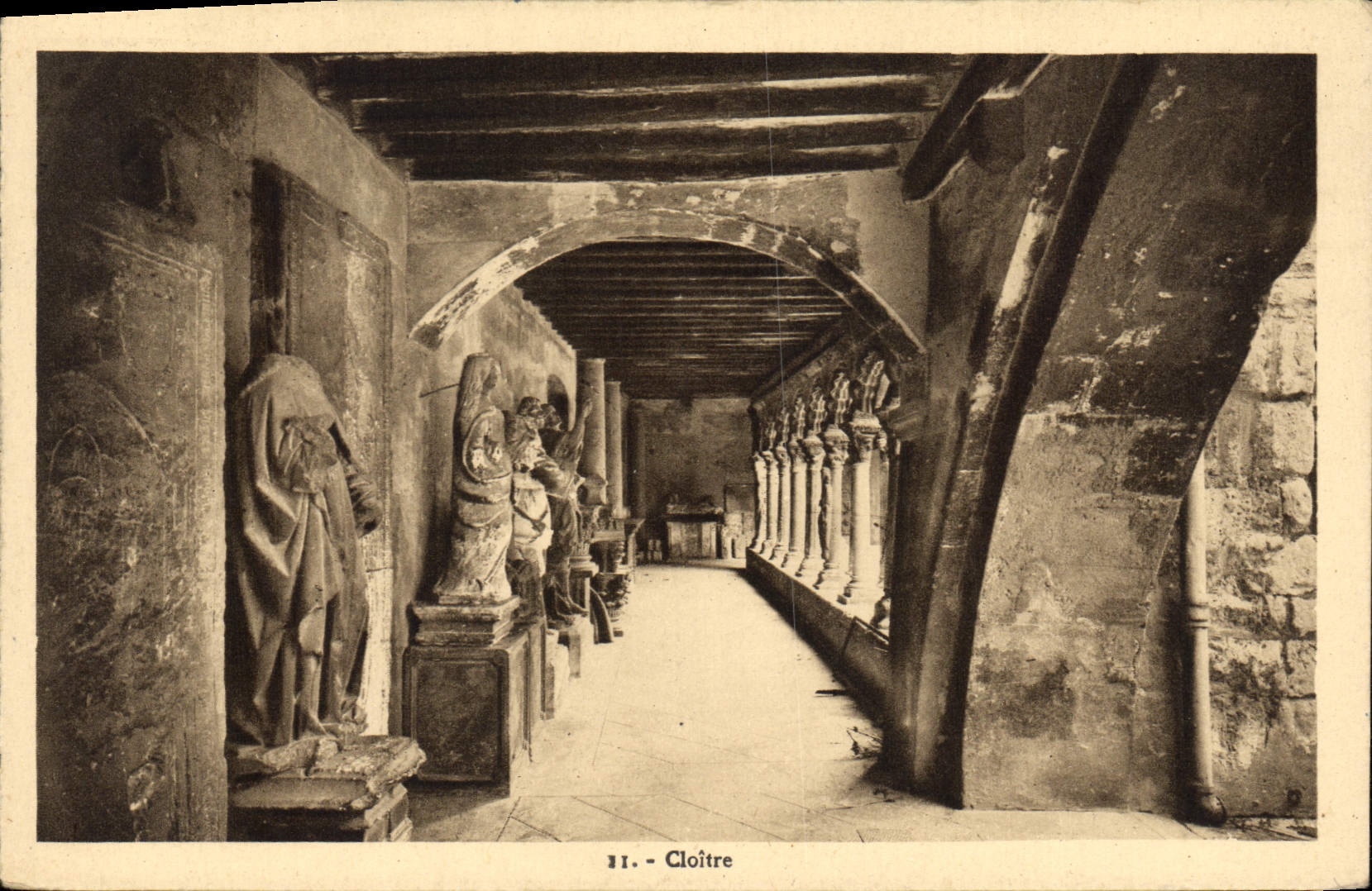 CPA Aix en Provence Cloitre 