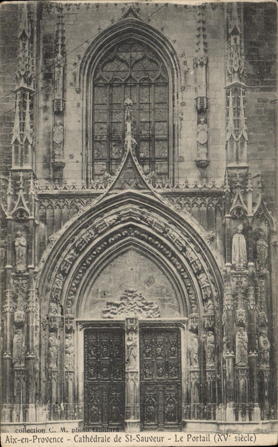 CPA Aix en Provence Cathedrale de St Sauveur le Portail XV siecle 