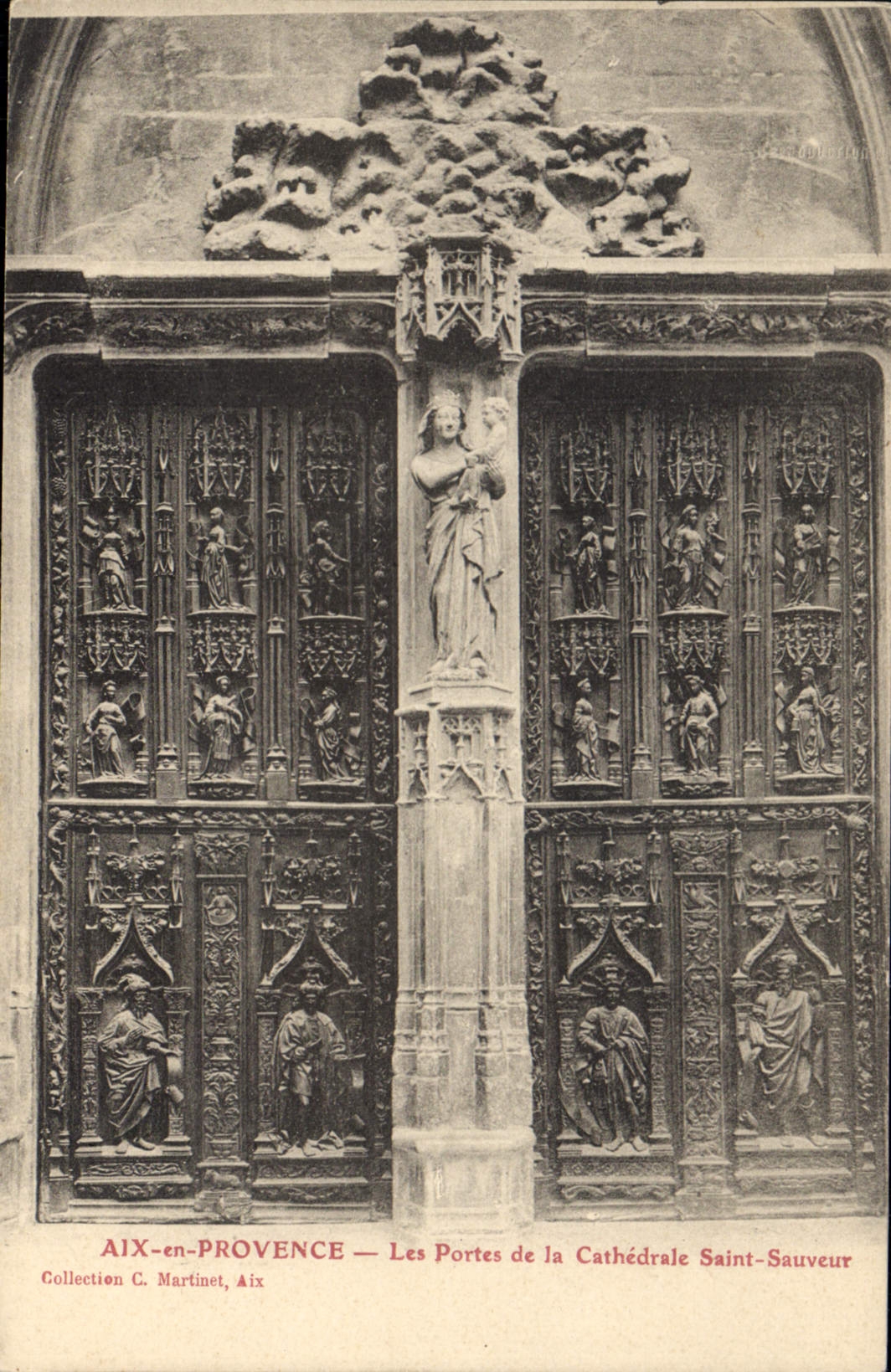 CPA Aix en Provence les Portes de la Cathedrale Saint Sauveur 