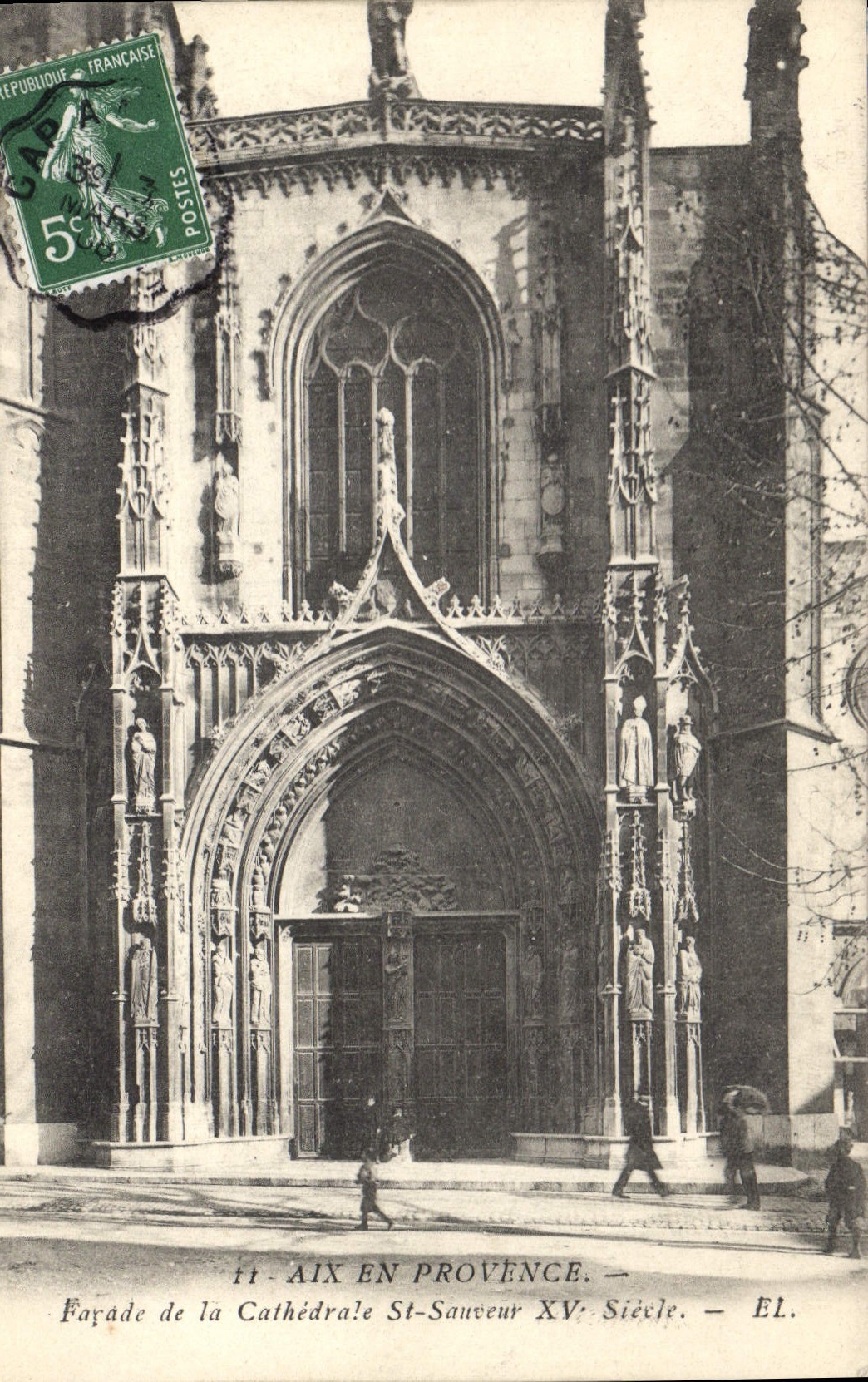 CPA Aix en Provence Facade de la Cathedrale St Sauveur XV siecle 