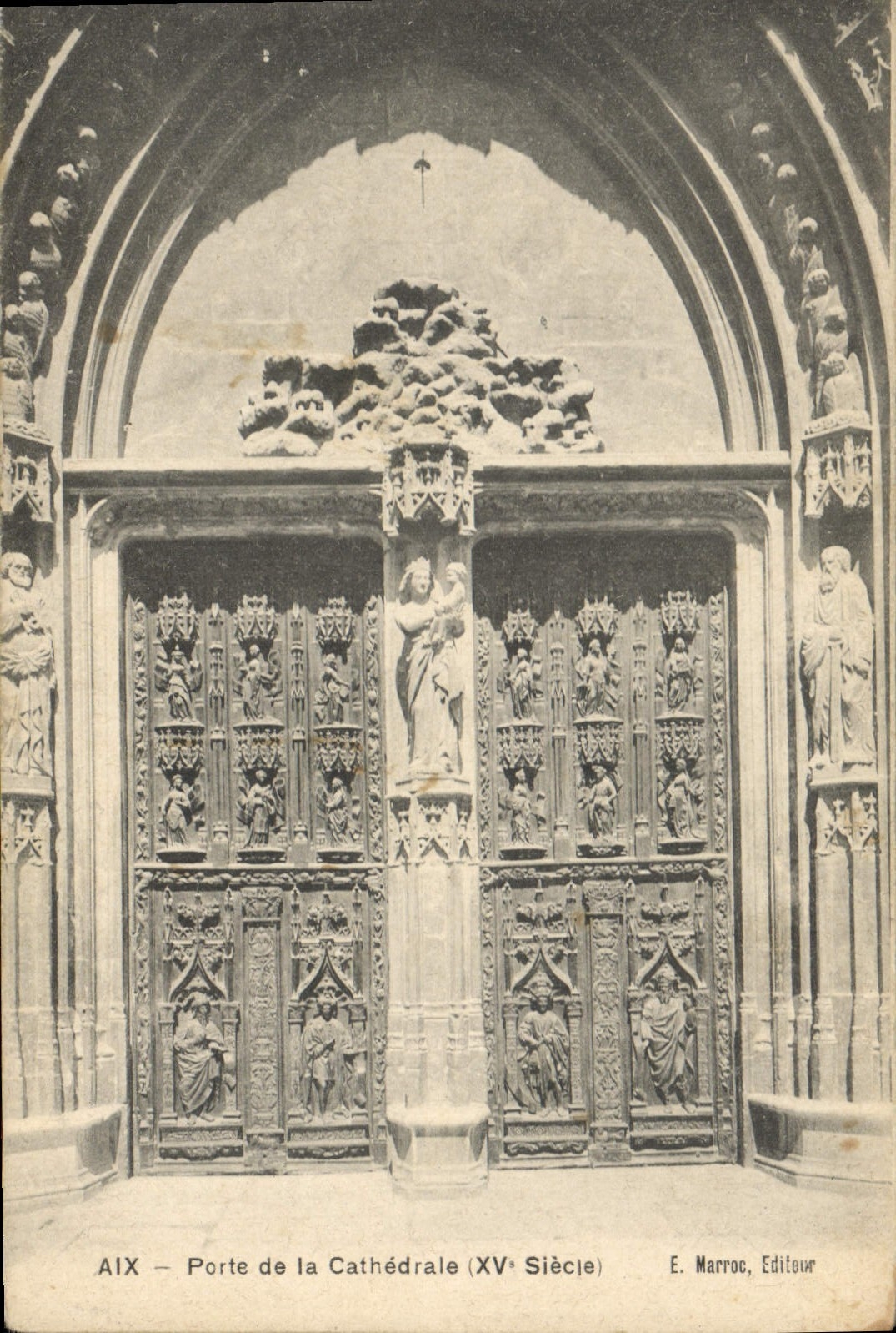 CPA Aix Porte de la Cathedrale XV siecle 