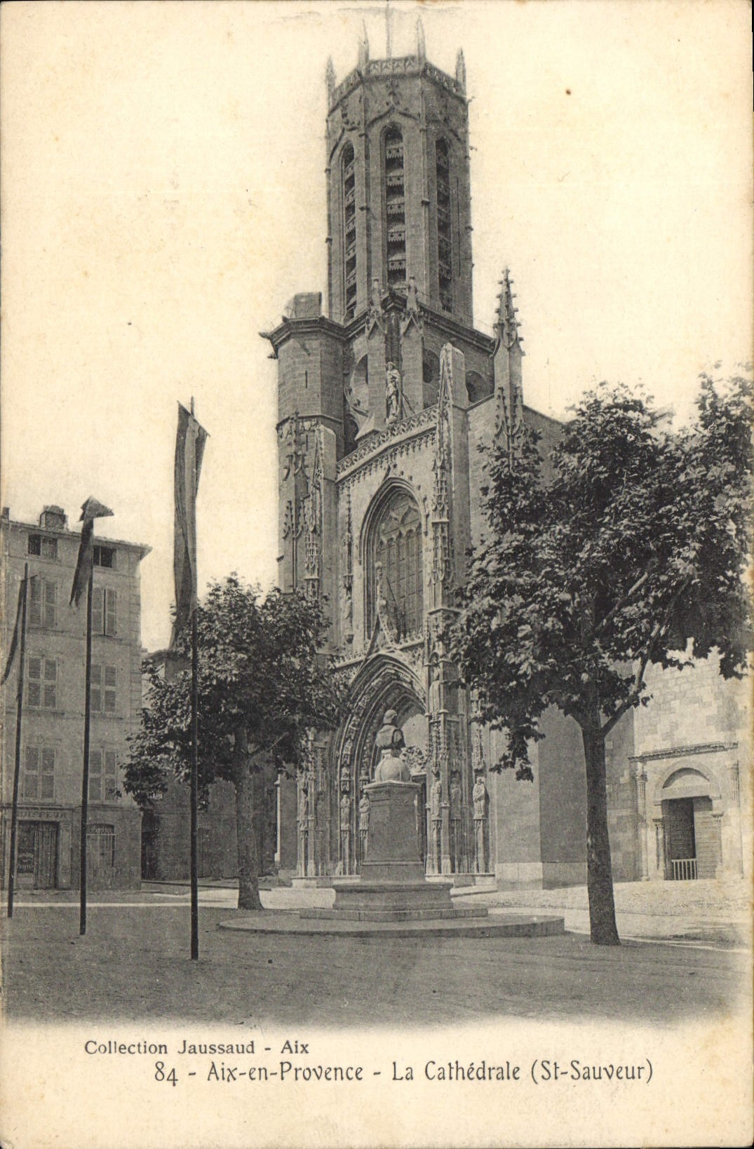 CPA Aix en Provence la Cathedrale St Sauveur 