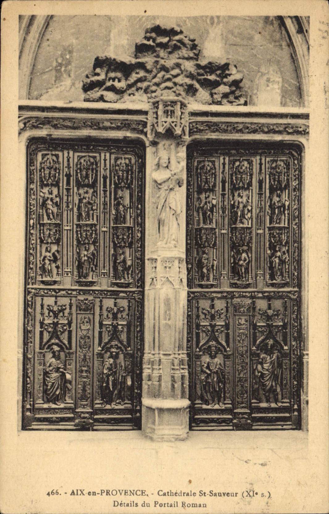 CPA Aix en Provence Cathedrale St Sauveur XI S details du Portail Roman 