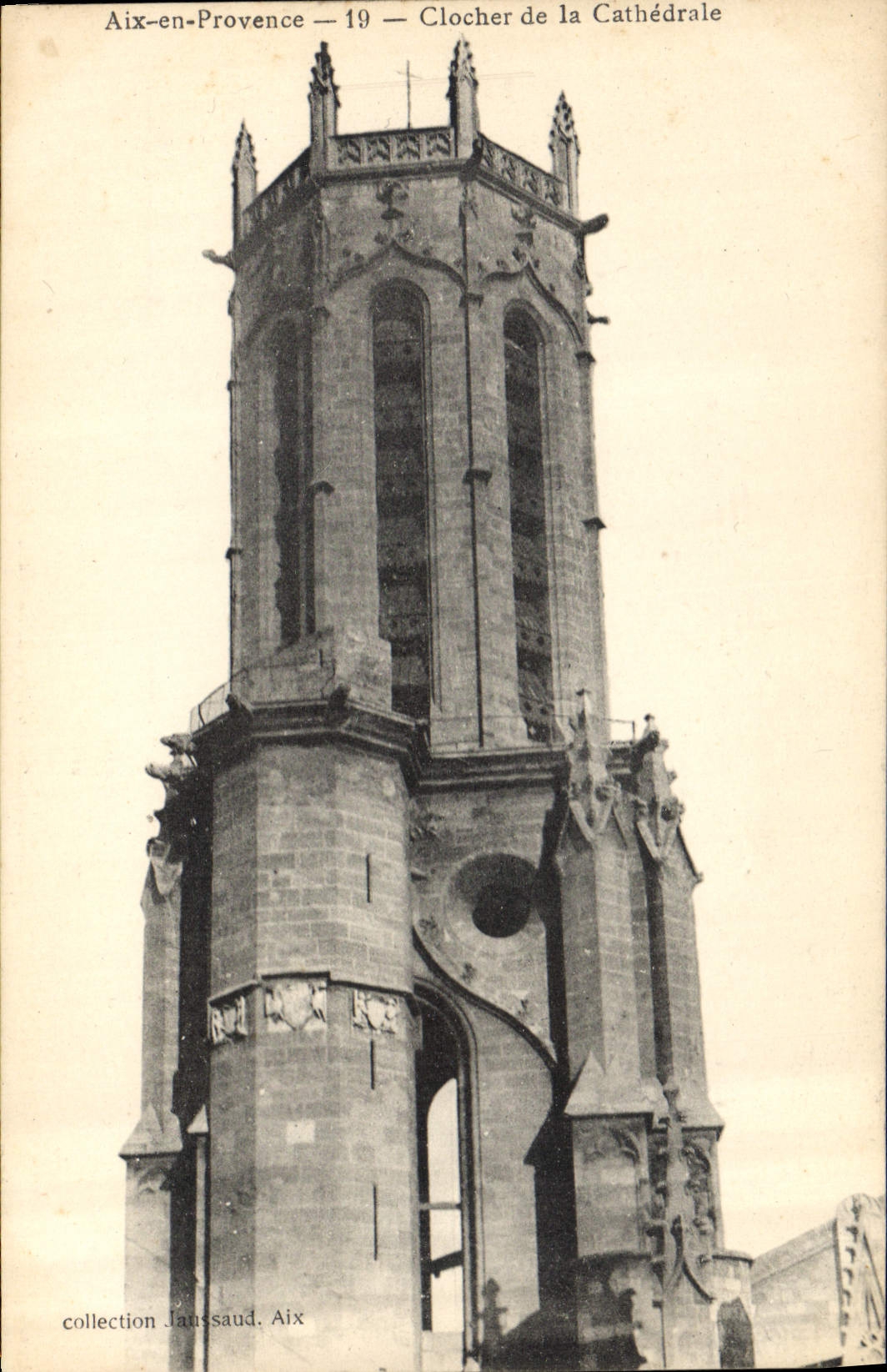 CPA Aix en Provence Clocher de la Cathedrale 