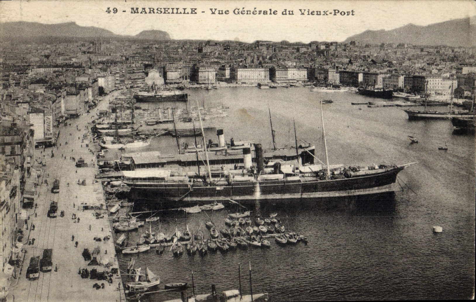CPA Marseille vue generale du Vieux Port 