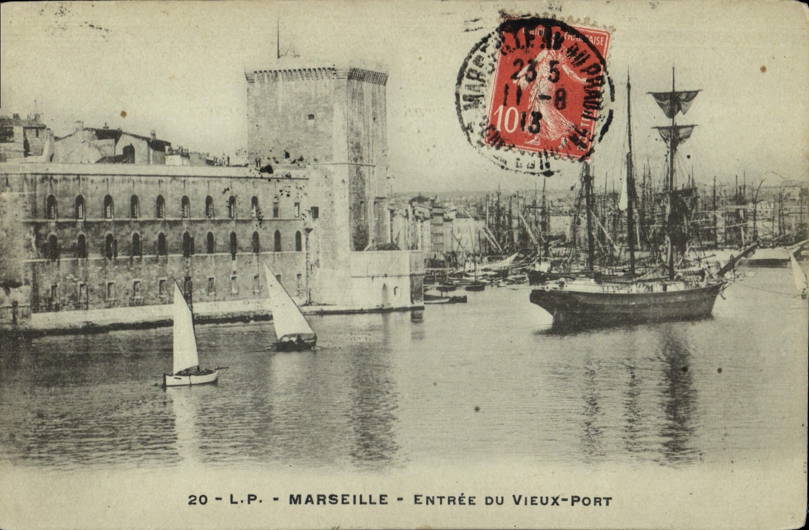 CPA Marseille Entree du Vieux Port