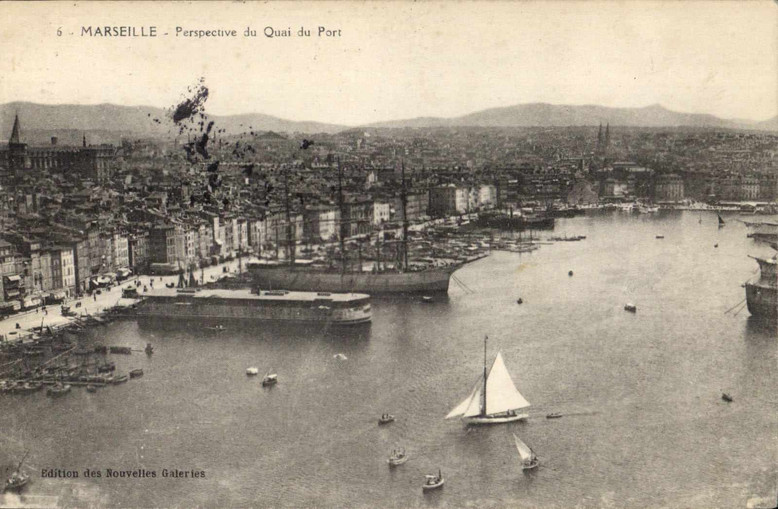 CPA Marseille Perspective du Quai du Port 