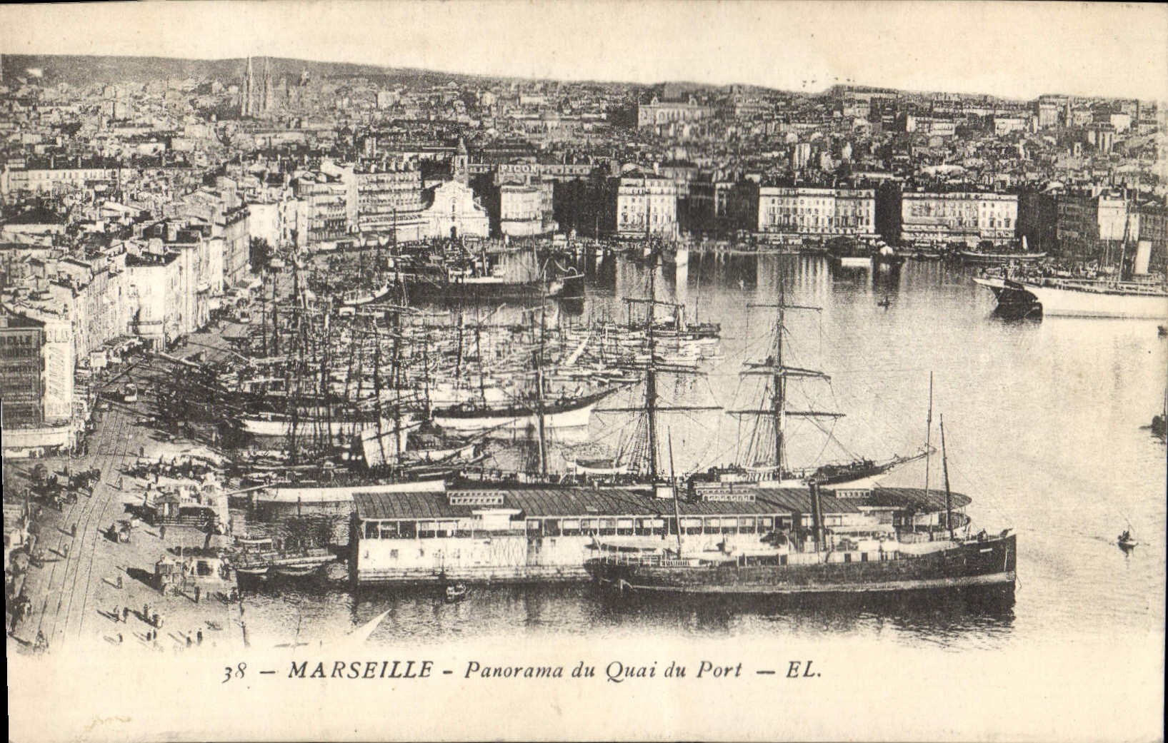 CPA Marseille panorama du Quai du Port 
