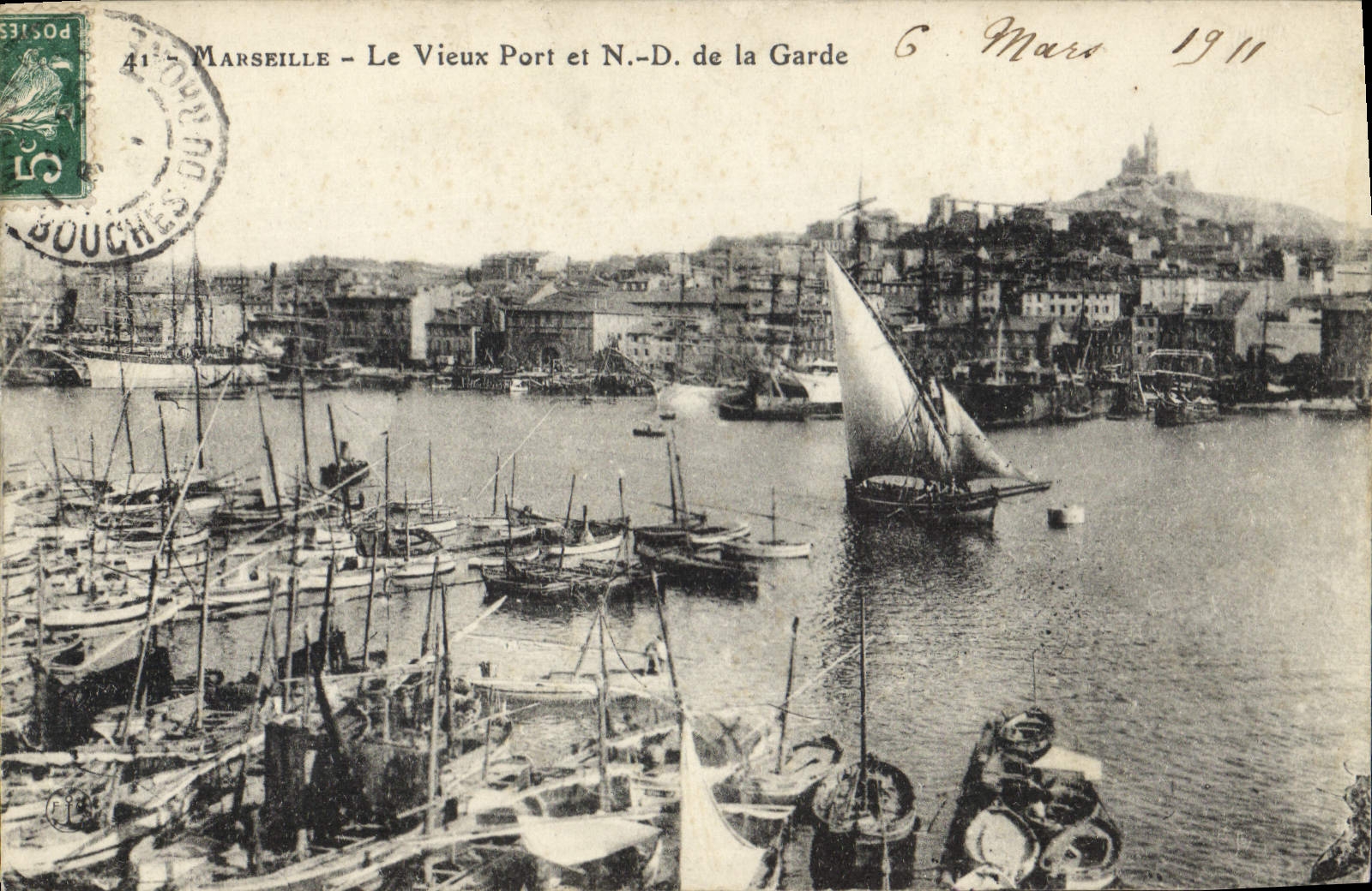 CPA Marseille le Vieux Port et N D de la Garde