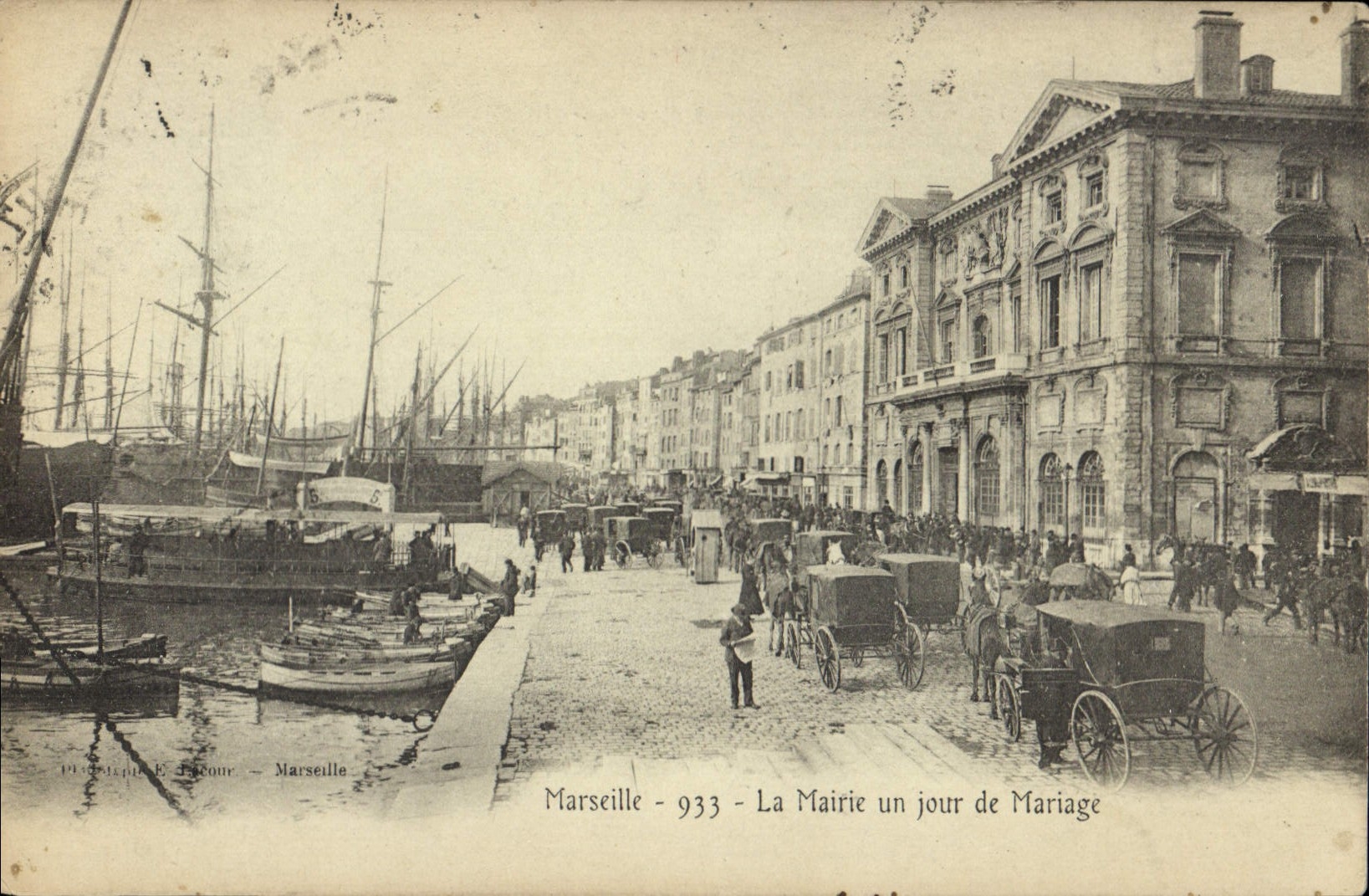 CPA Marseille La Mairie un jour de Mariage 