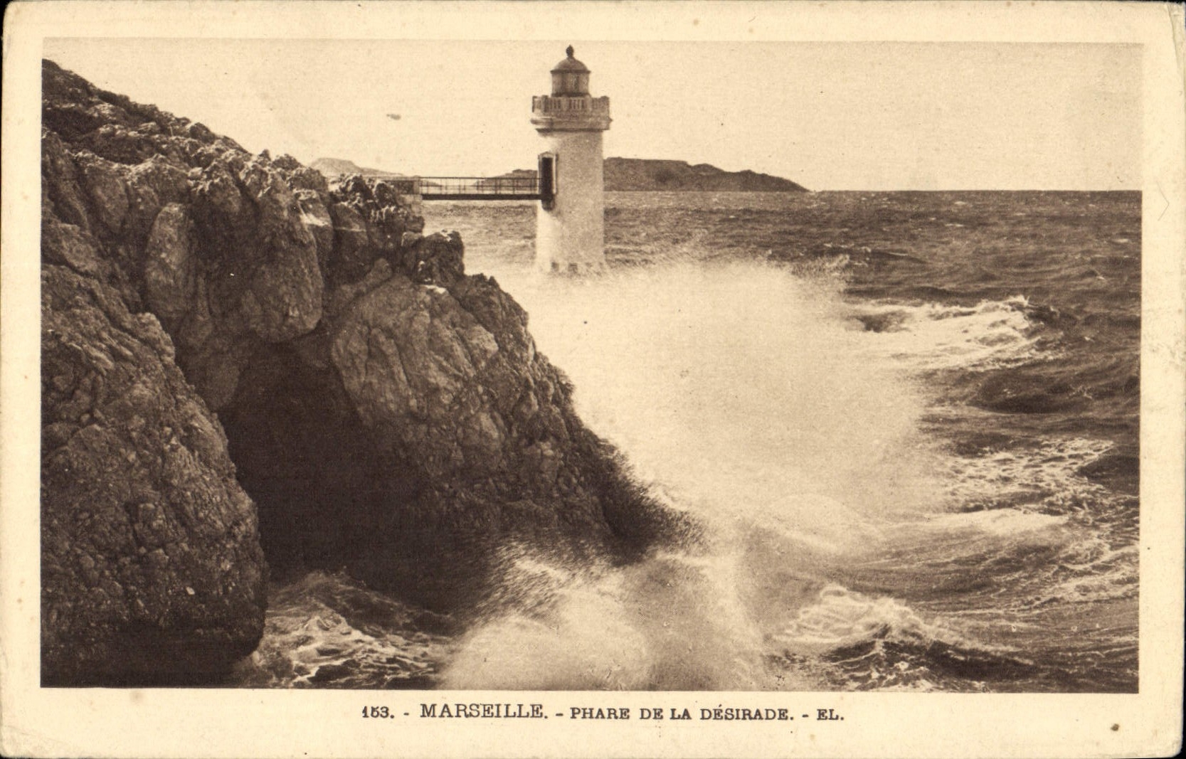 CPA Marseille le Phare de la Desirade 
