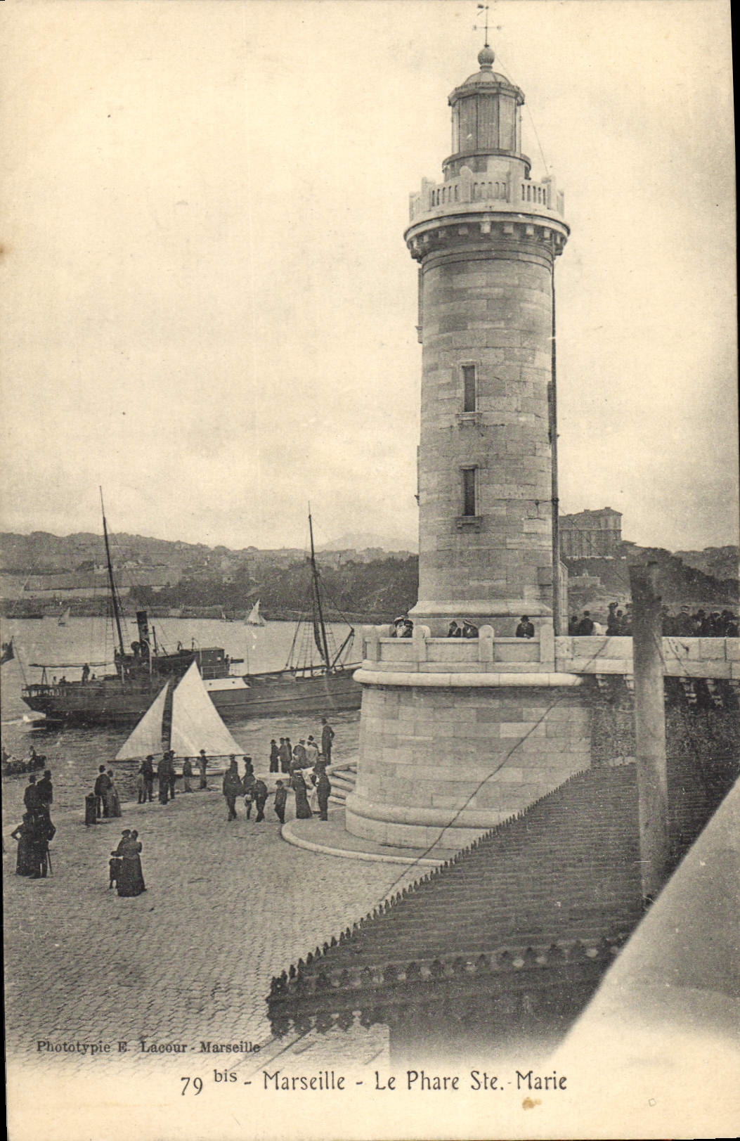 CPA Marseille le Phare Ste Marie 