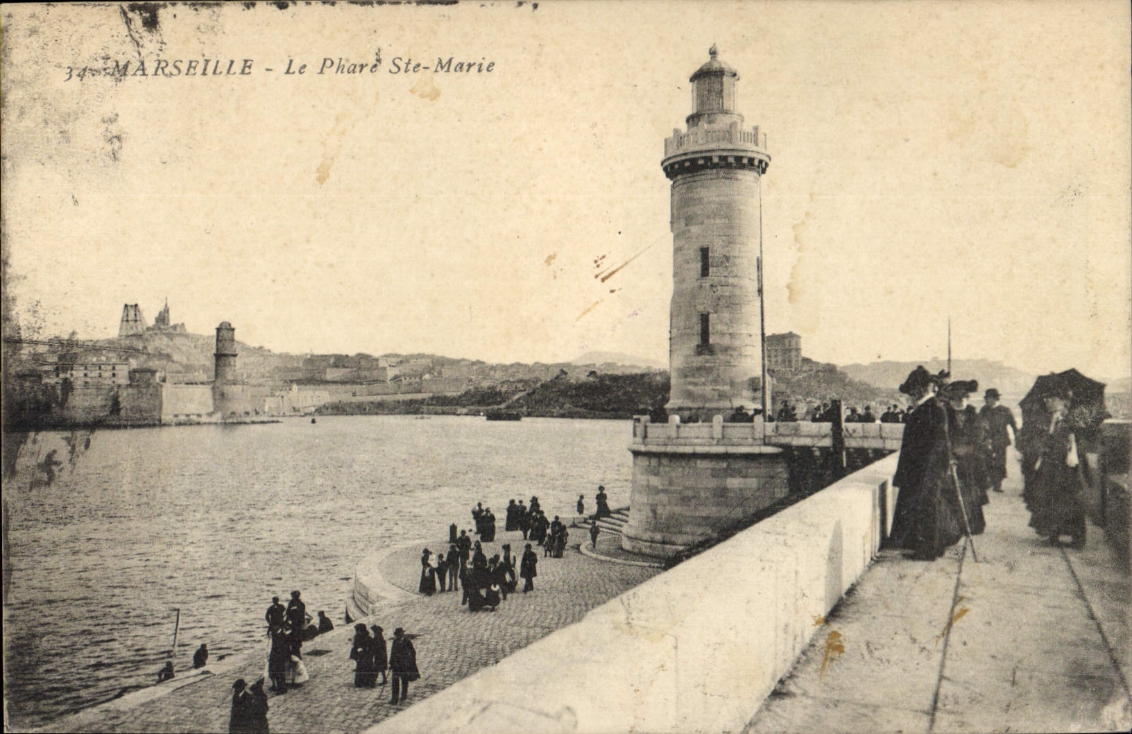 CPA Marseille le Phare Ste Marie 
