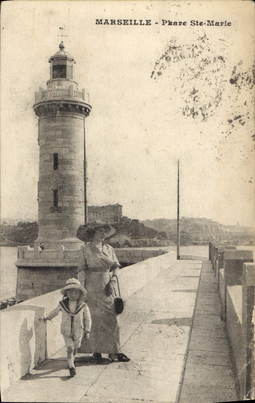 CPA Marseille Phare Ste Marie 