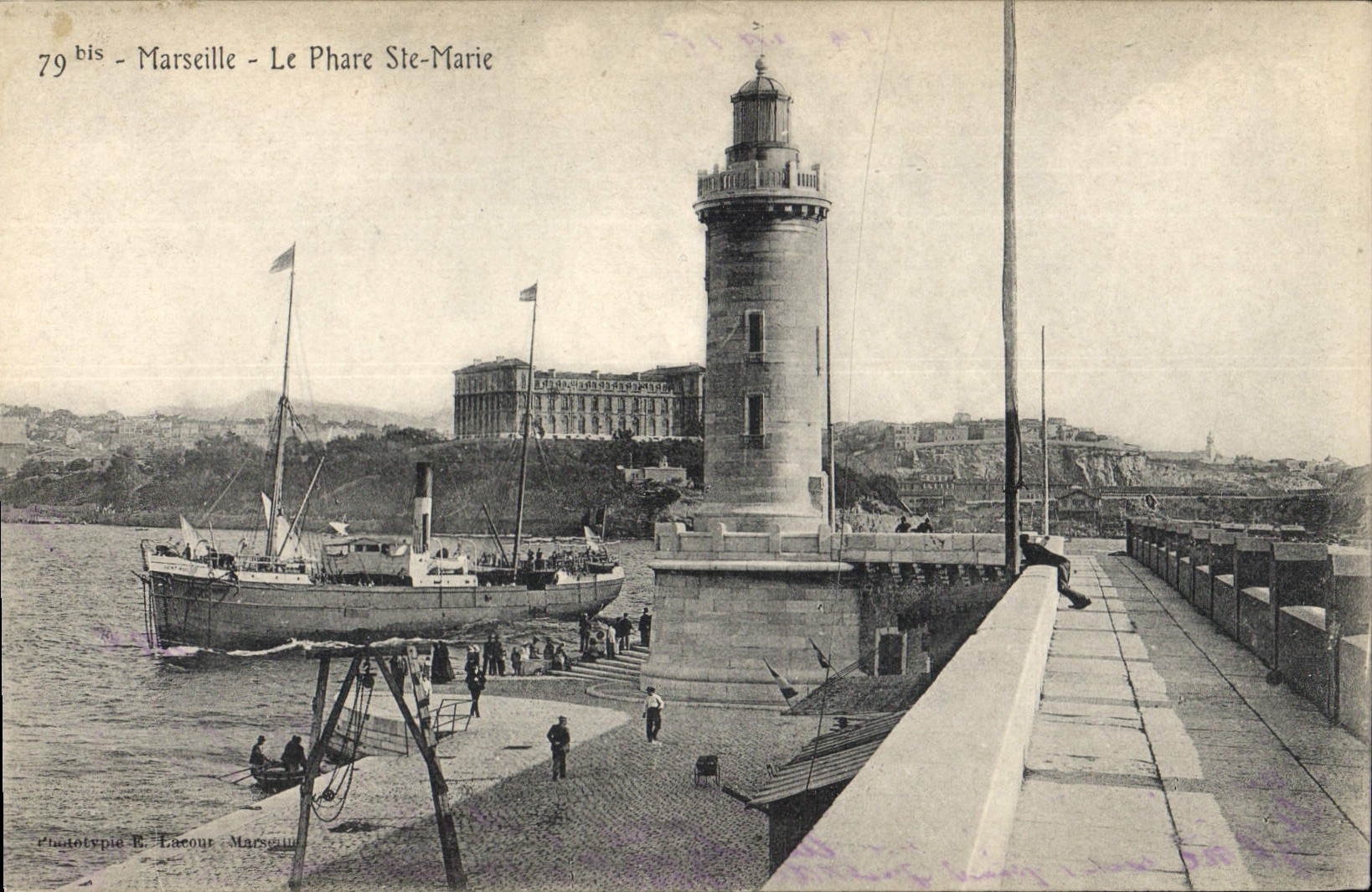CPA Marseille le Phare Ste Marie 