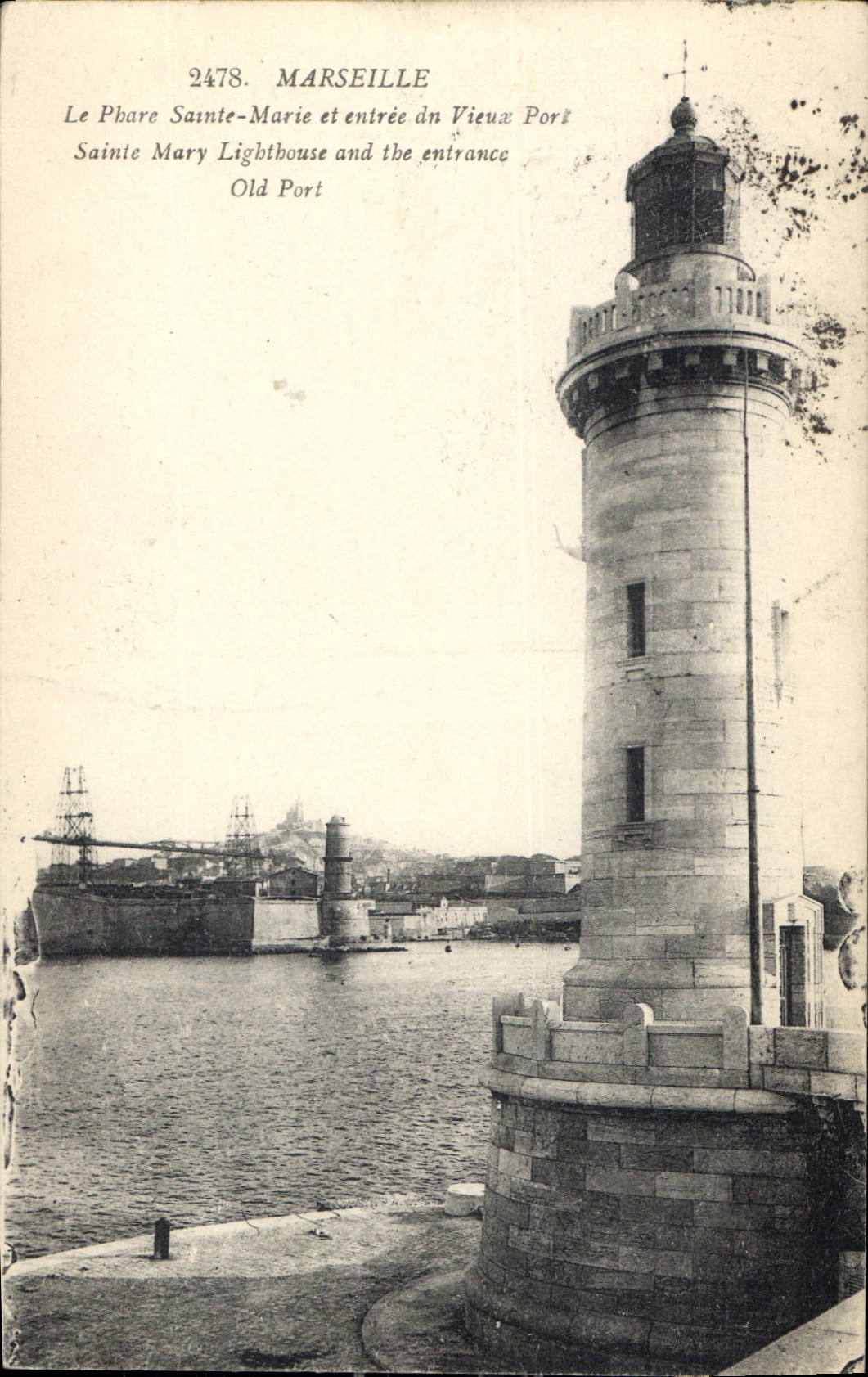 CPA Marseille le Phare Sainte Marie et entree du vieux Port 