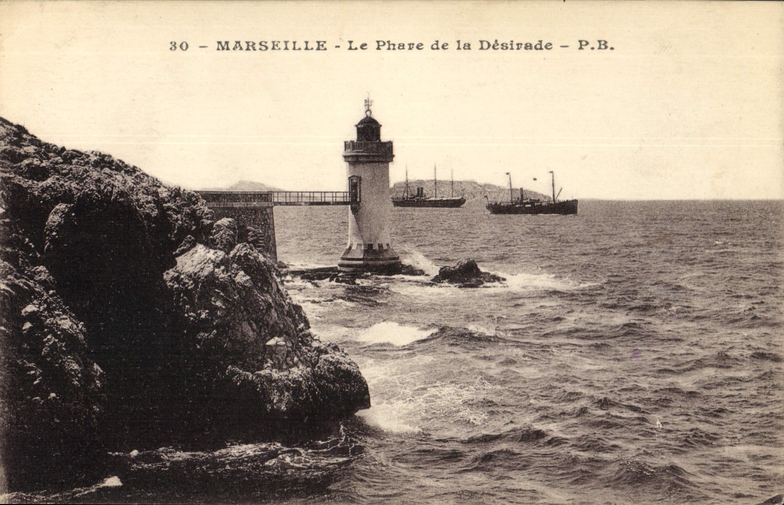 CPA Marseille le Phare de la Desirade 