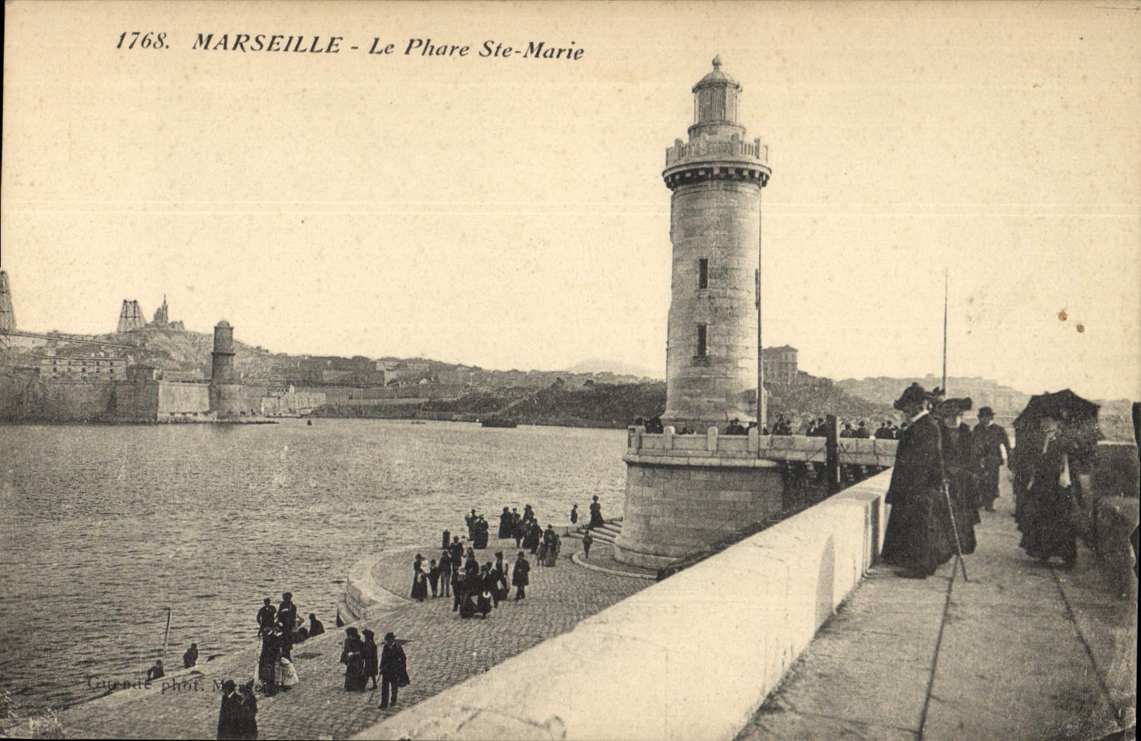 CPA Marseille le Phare Ste Marie 