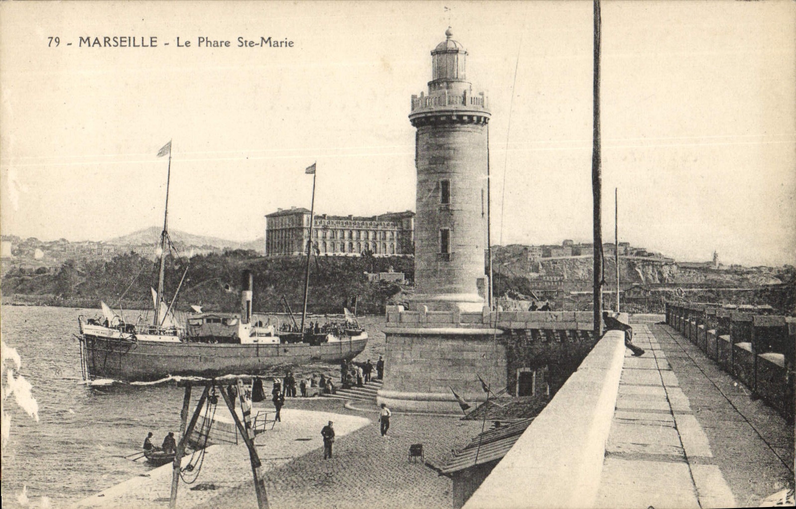 CPA Marseille le Phare Ste Marie 