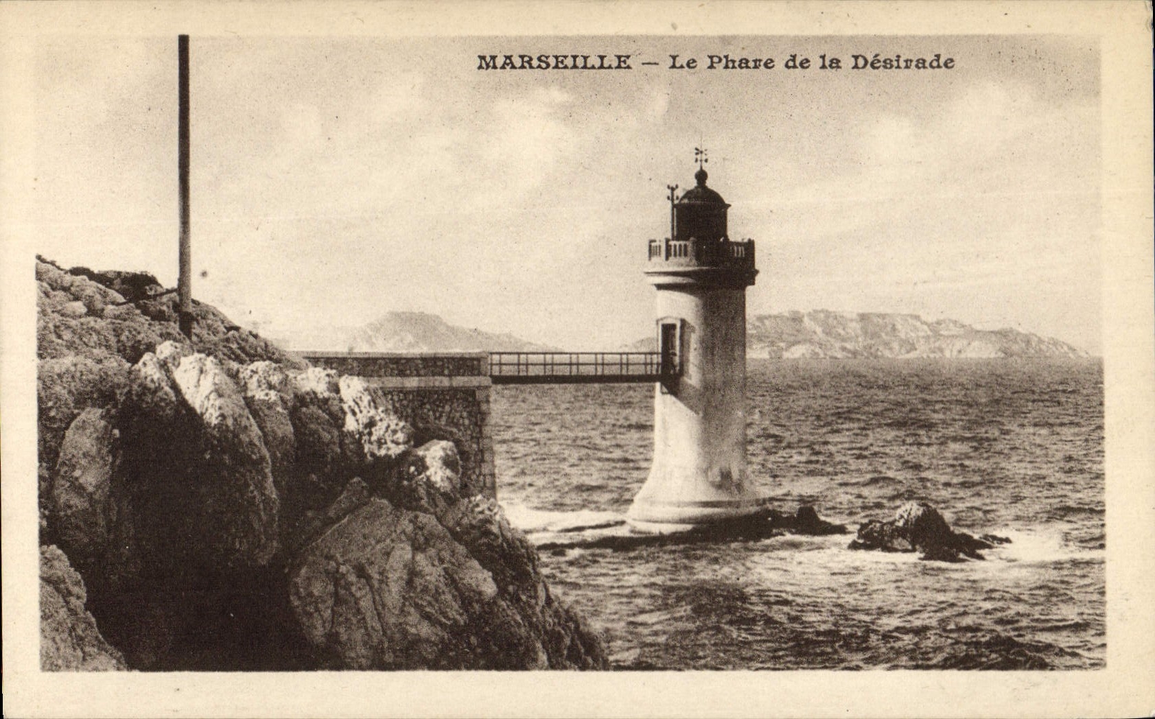 CPA Marseille le Phare de la Desirade 