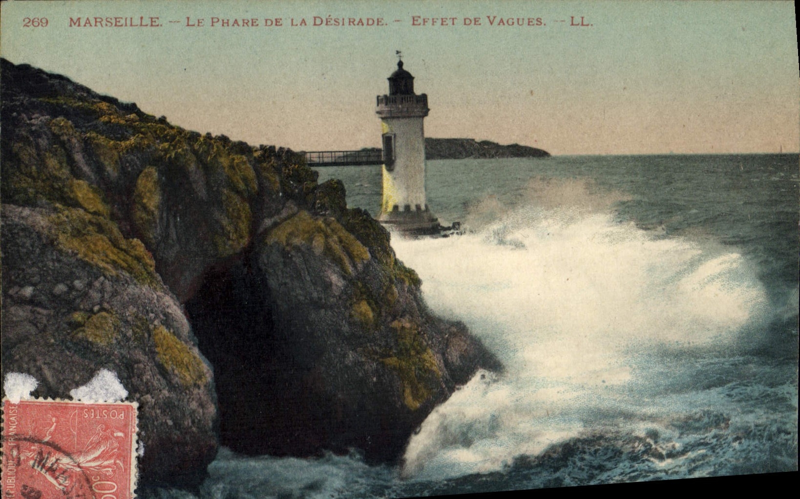 CPA Marseille le Phare de la Desirade Effet de Vagues 