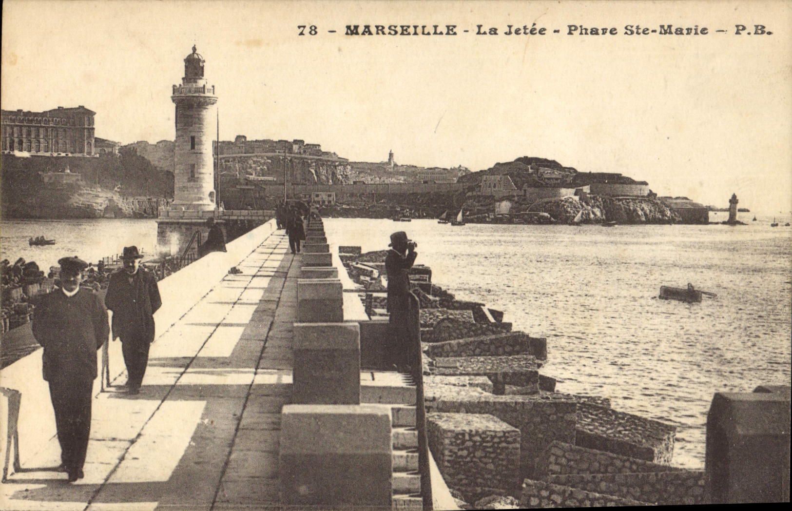 CPA Marseille la Jetee Phare Ste Marie 