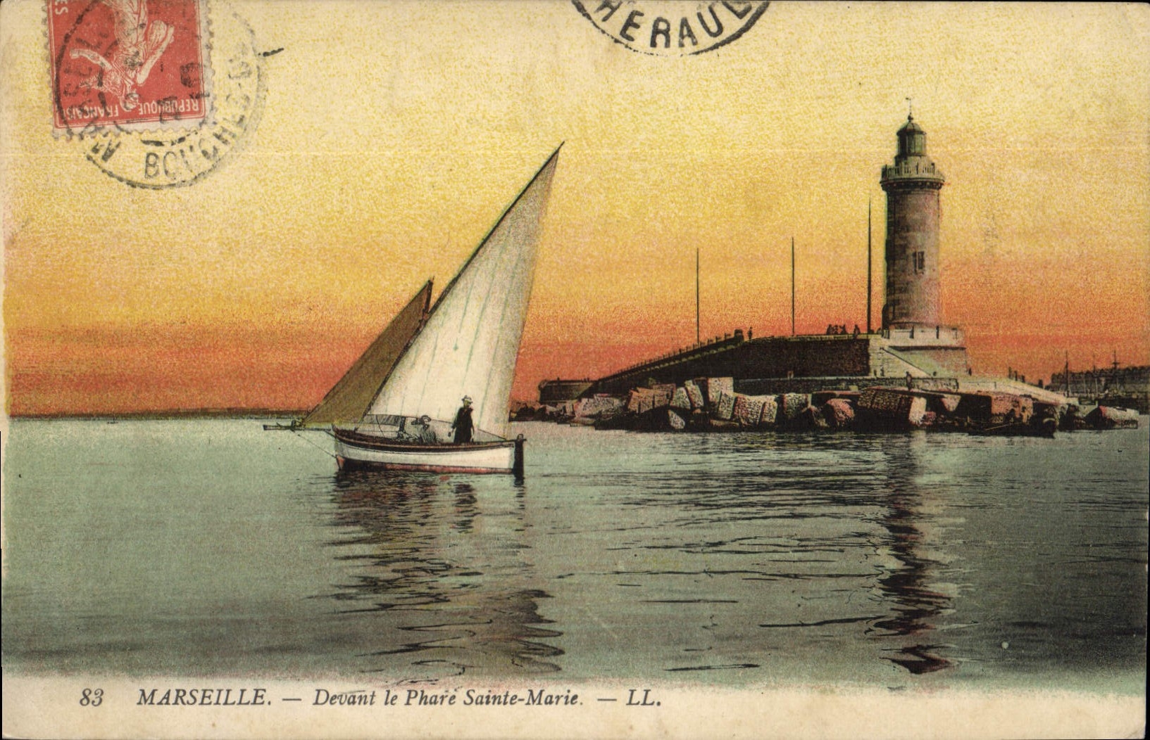 CPA Marseille devant le Phare Sainte Marie 