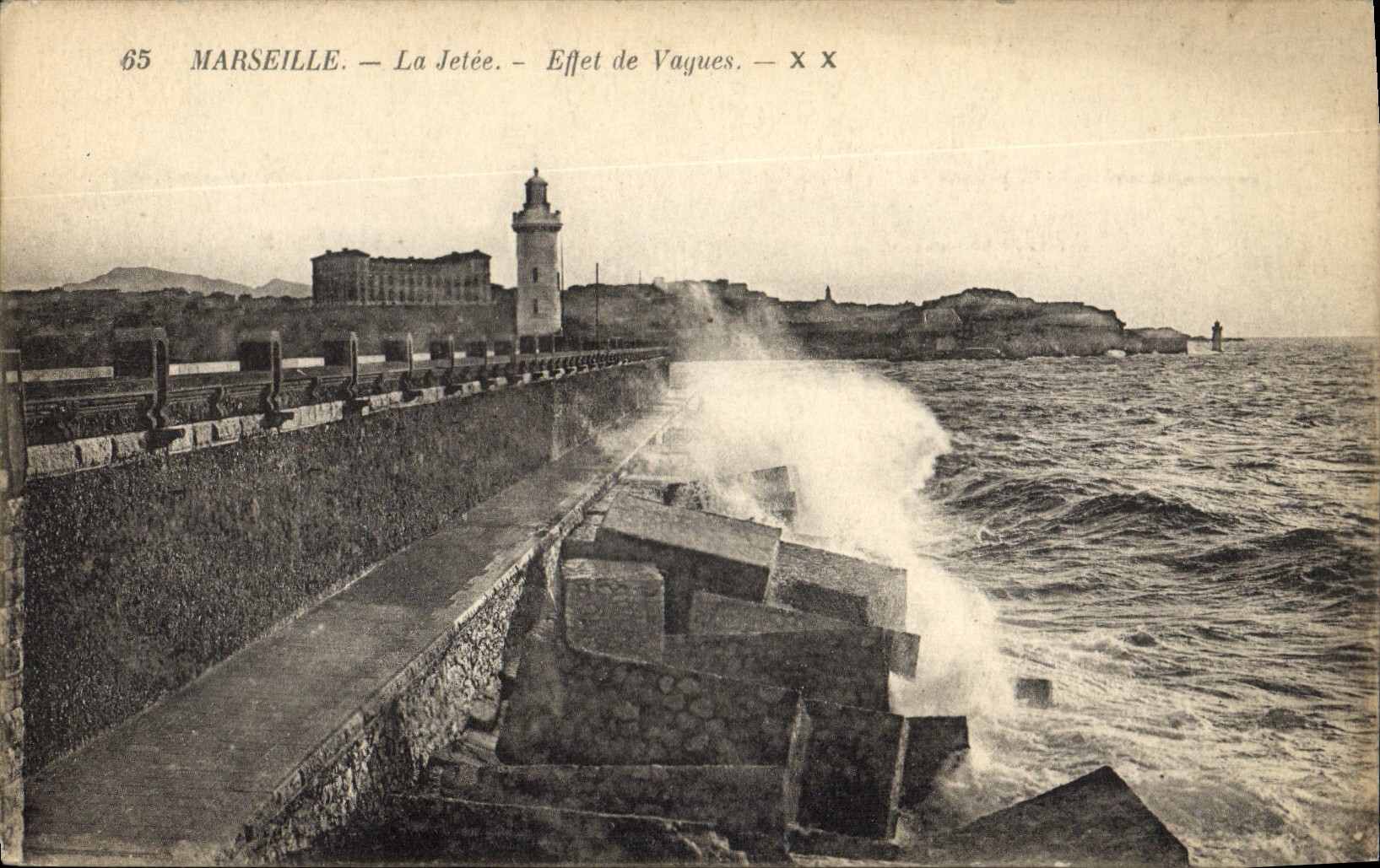 CPA Marseille la Jetee Effet de Vagues 