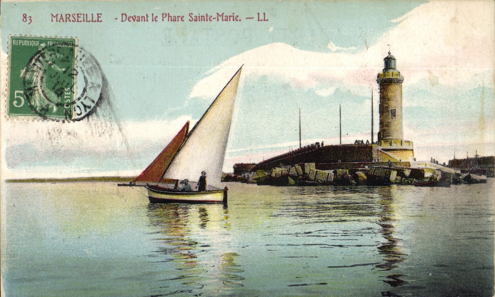 CPA Marseille devant le Phare Sainte Marie 