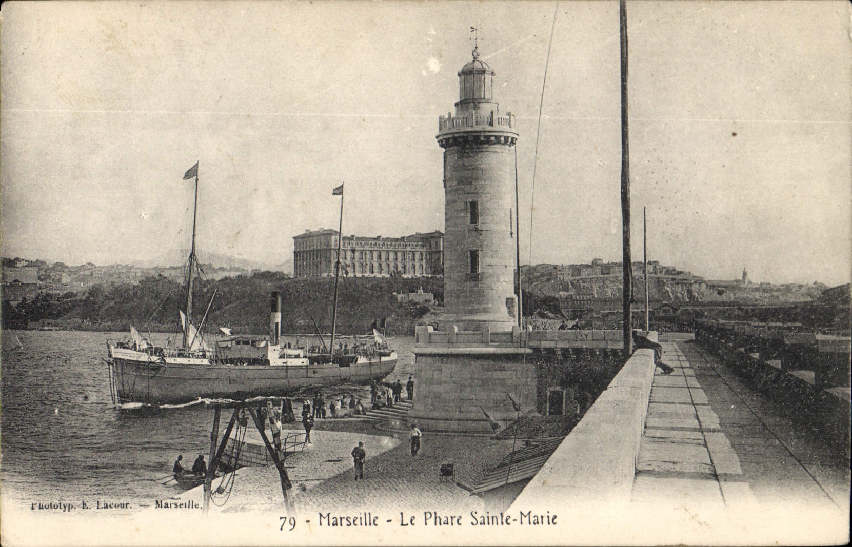 CPA Marseille Le Phare Sainte Marie 