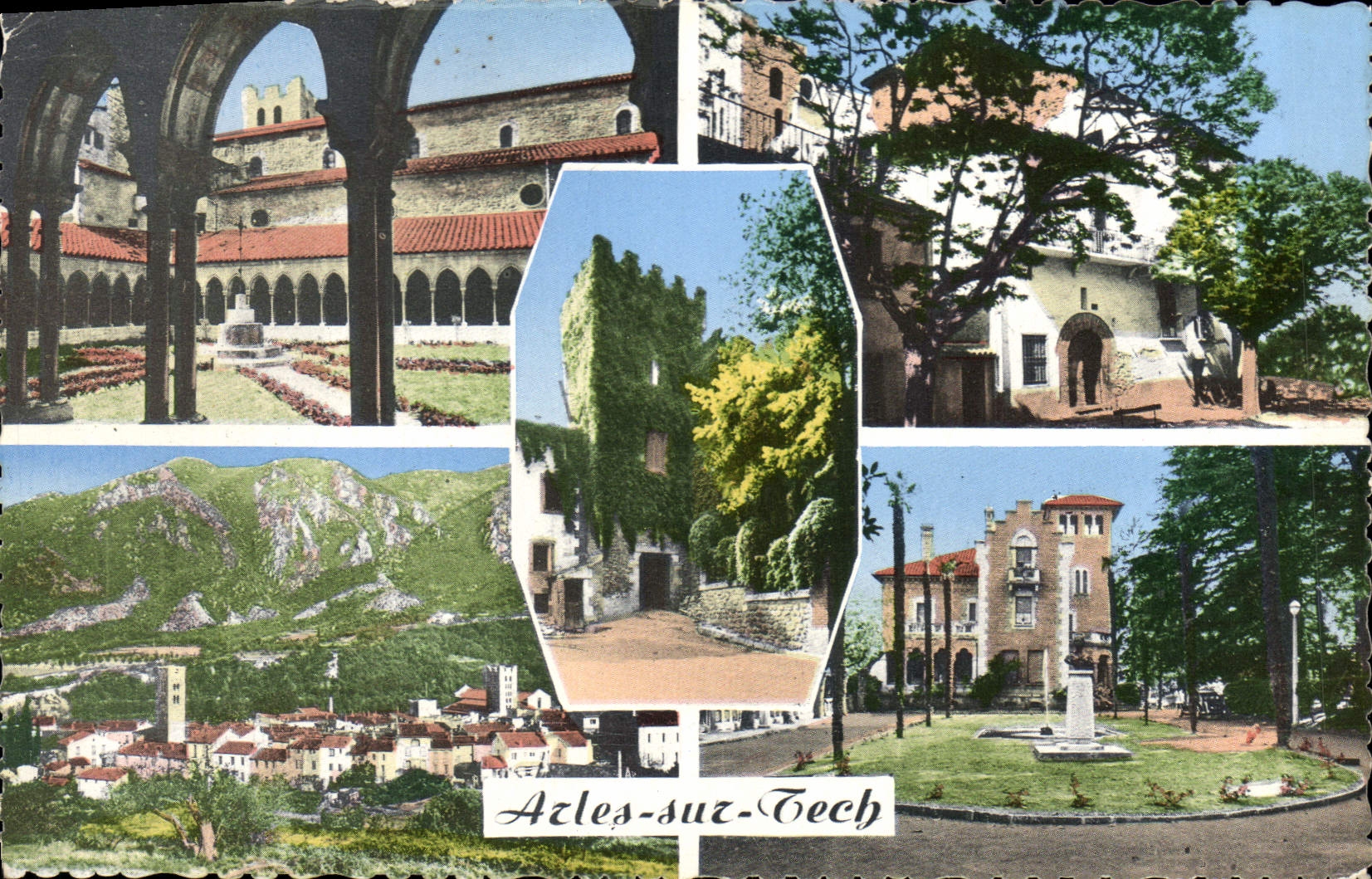CPA Arles sur Tech Le Cloitre Cour de l'ancienne Abbaye Tour de l'ancienne Abbaye Vue generale L'Hot