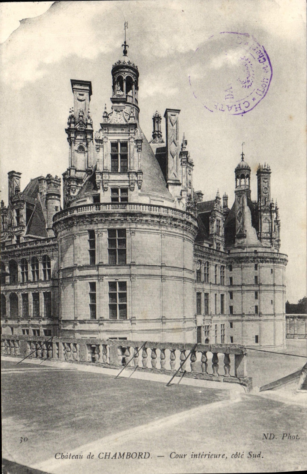 CPA Chateau de Chambord Cour interieure cote Sud