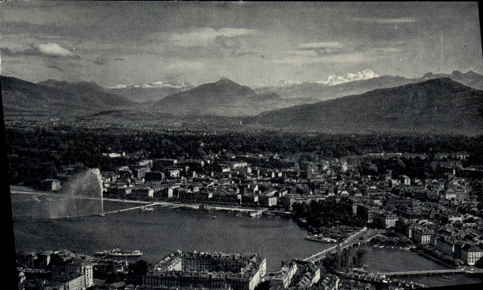 CPA Geneve Vue aerienne de la rade et du Mont Blanc 