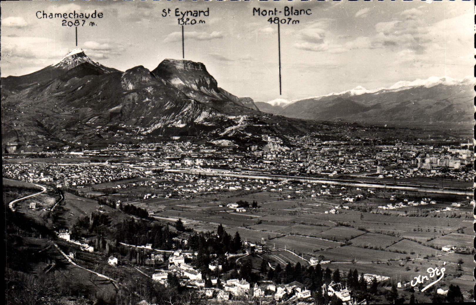 CPA Les Belles Alpes Francaises Grenoble Vue panoramique 