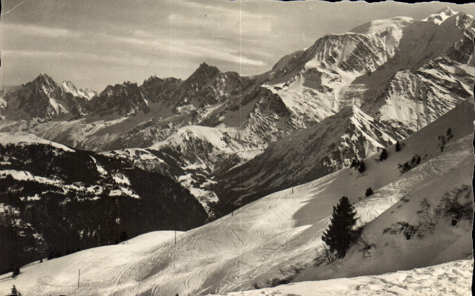 CPA Megeve Haute Savoie Le Mont Blanc vu du Mont d'Arbois 