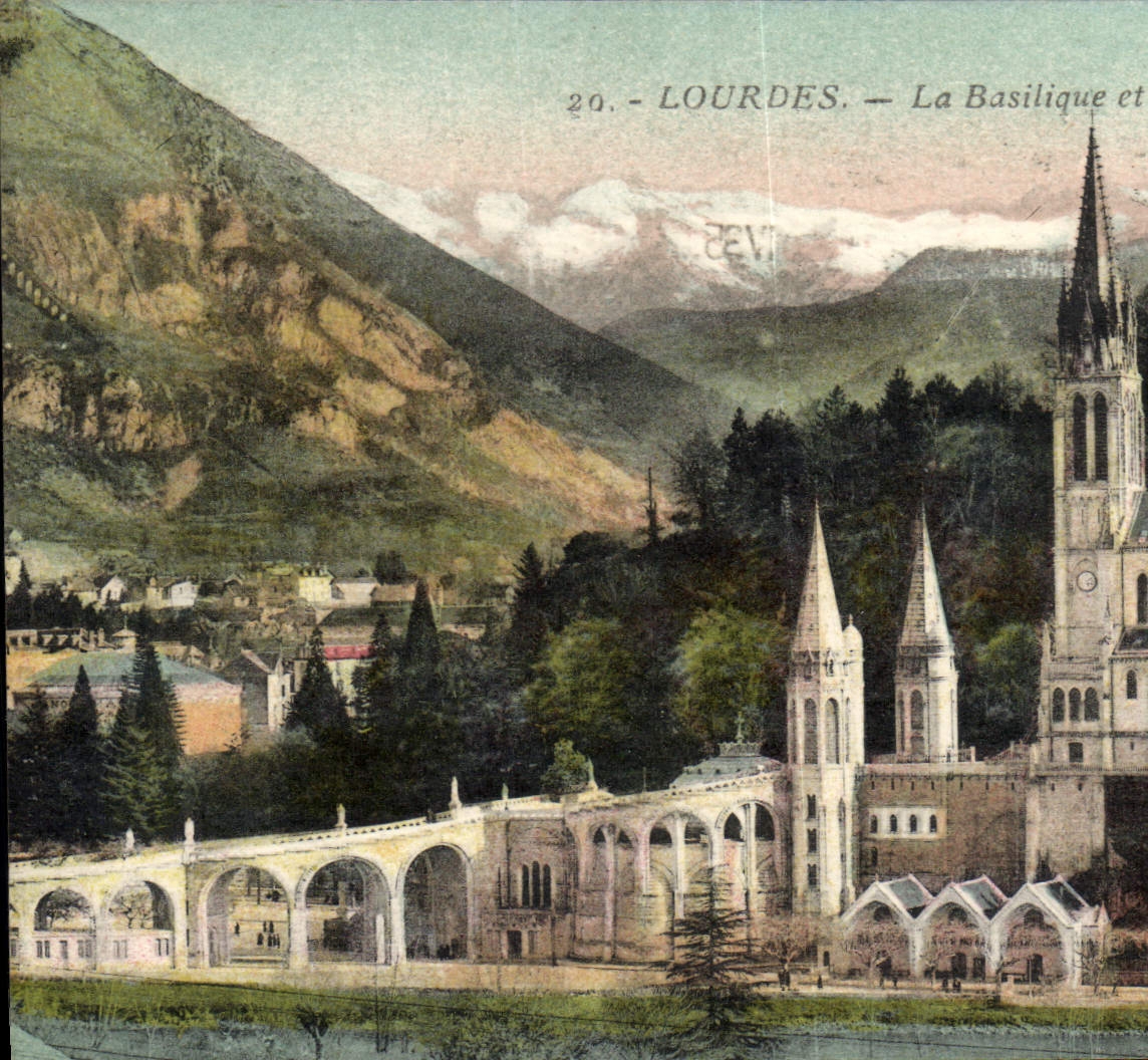 CPA Lourdes La Basilique 