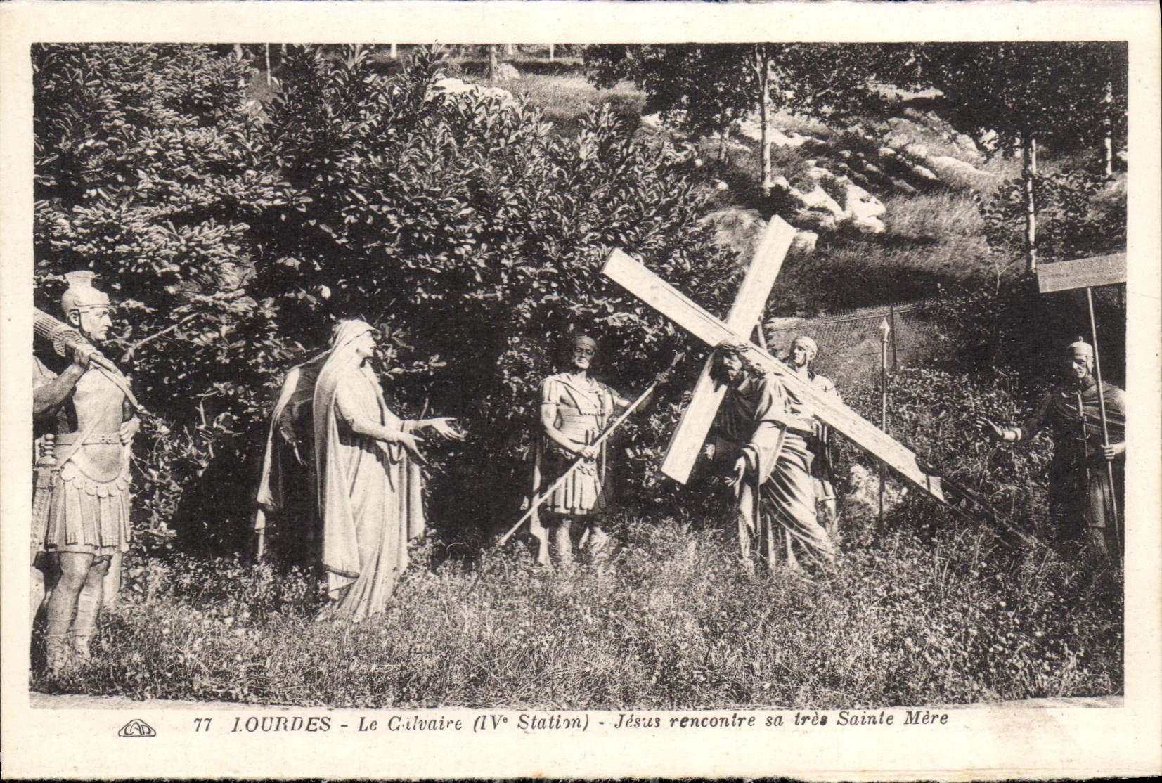 CPA Lourdes Le Calvaire Jesus rencontre sa tres Sainte Mere 