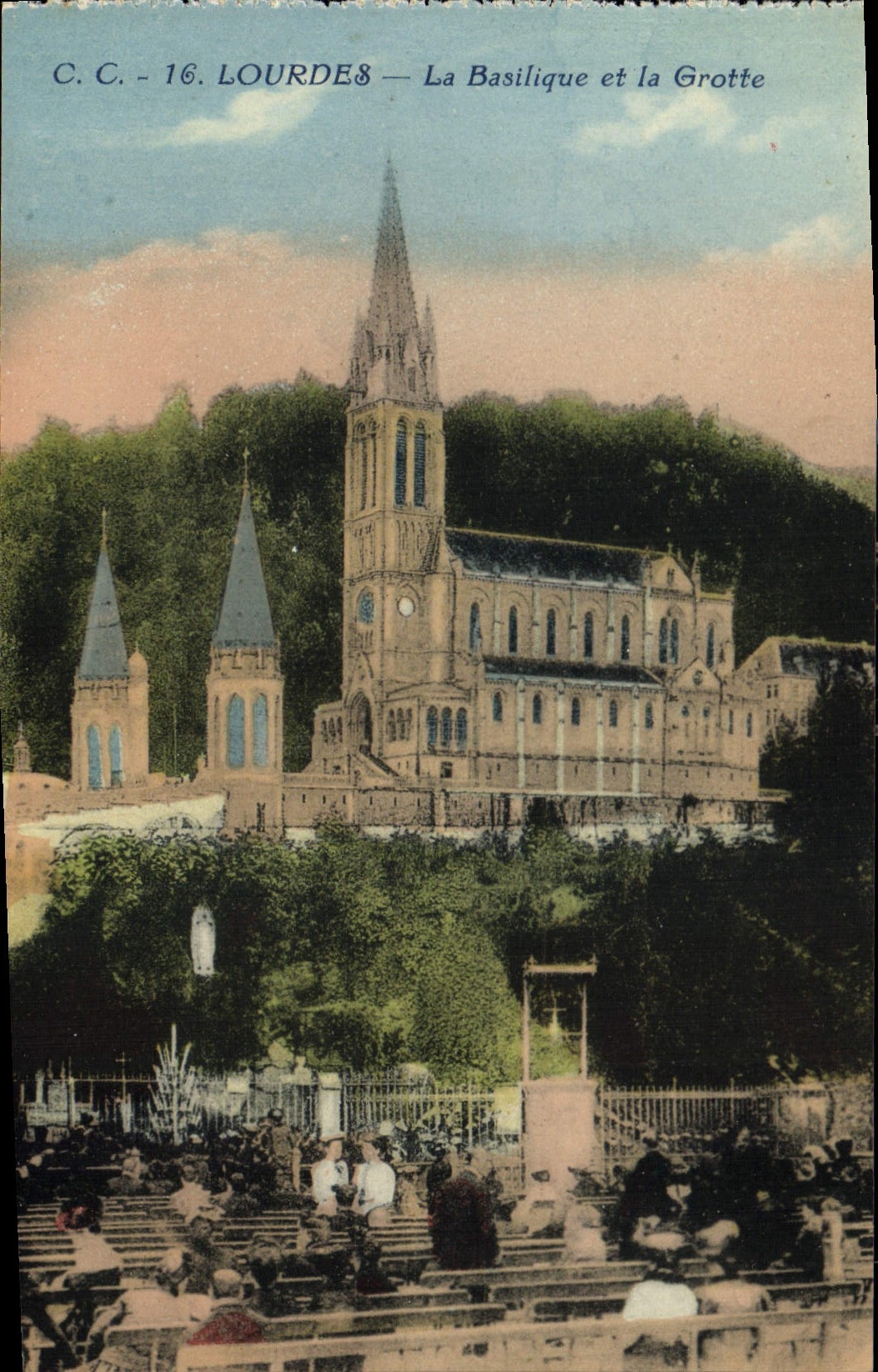 CPA Lourdes La Basilique et la Grotte 